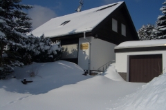 Haus Hannelore Eingang im Winter